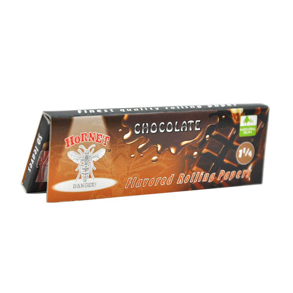Hornet Chocolate Flavored Rolling Karatasi