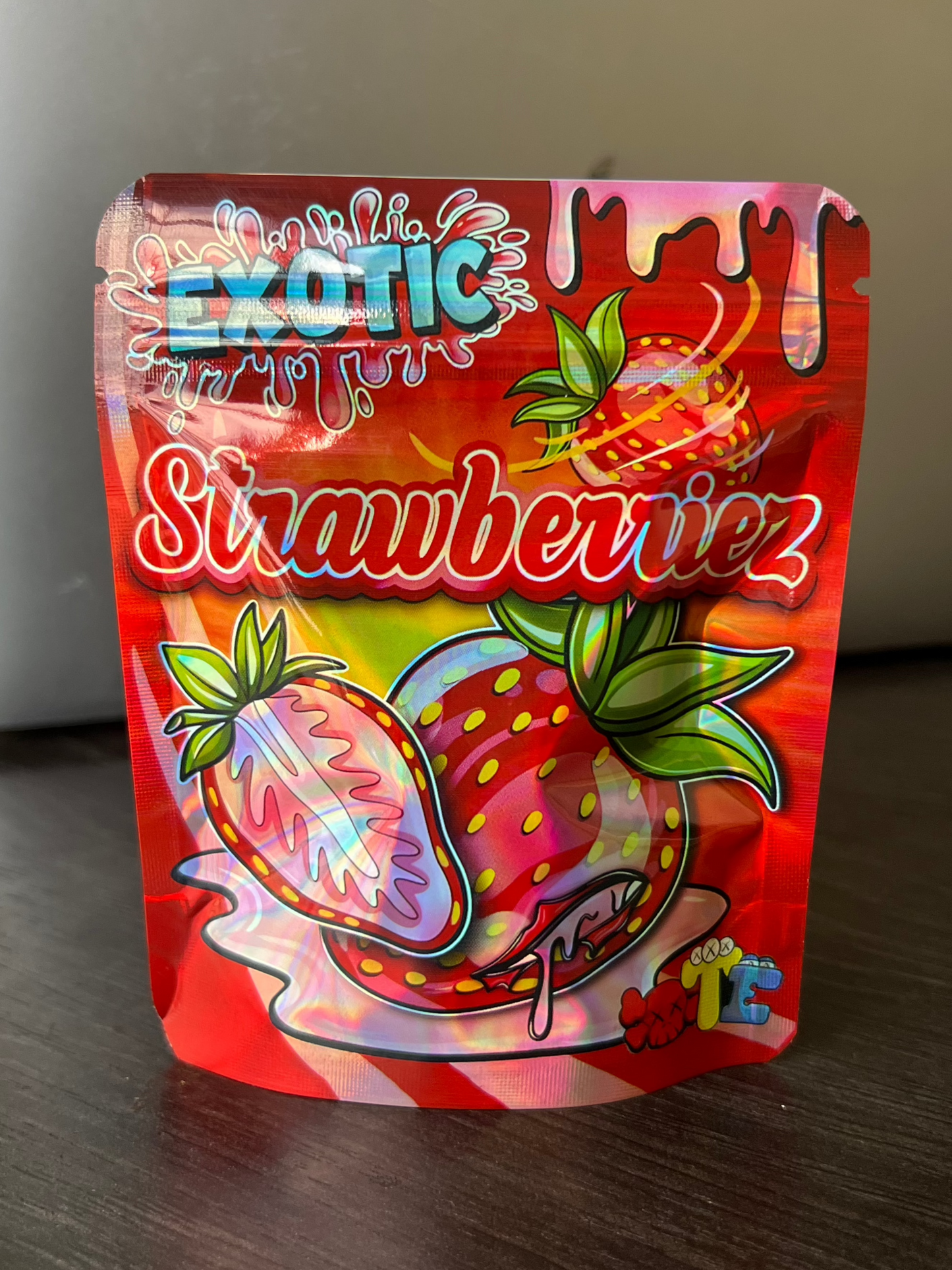 Trap House Exotics Exotic Strawberriez Gummies 5000mg THc Blend