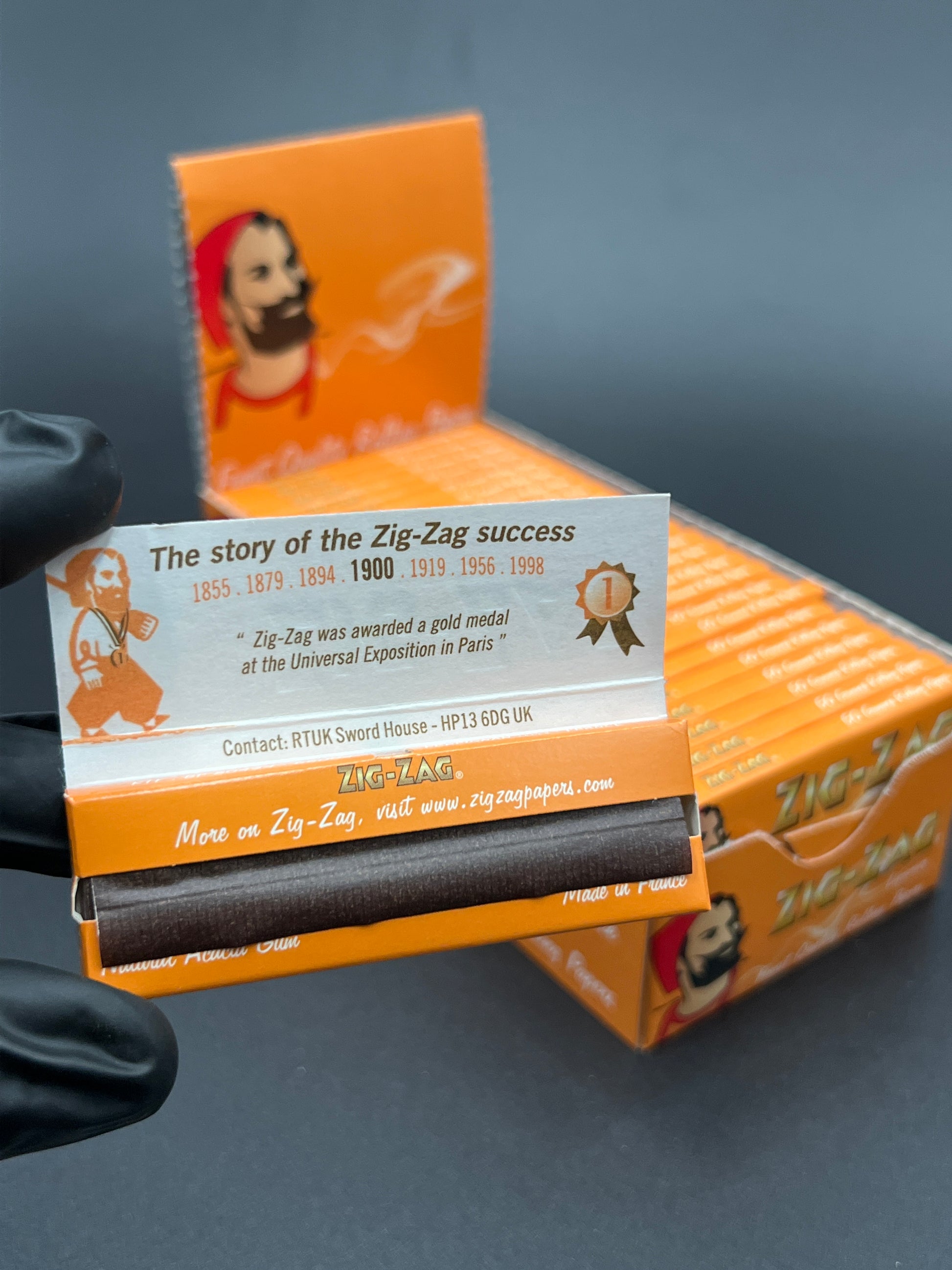 ZigZag Dark Brown Chocolate Liquorice Rolling Papers - Bittchaser Smoke Shop