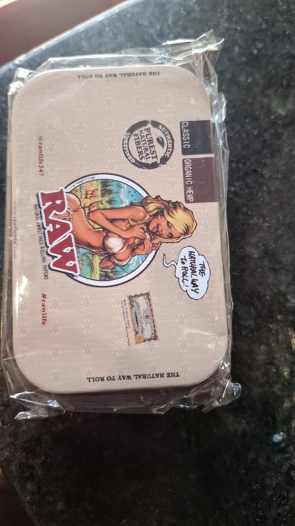 RAW Collectors Edition Tin Case (2Oz.)