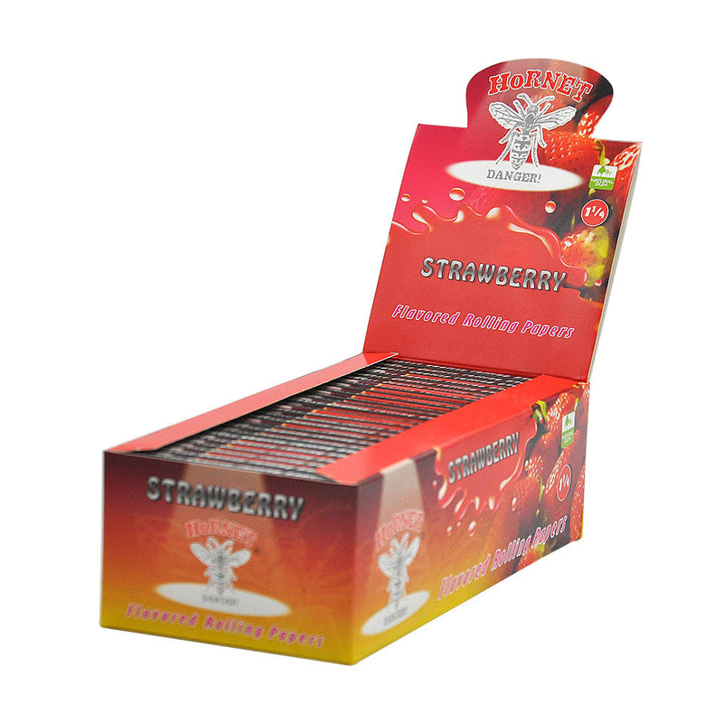 Hornet Strawberry Flavor Rolling Paper (Full Box)